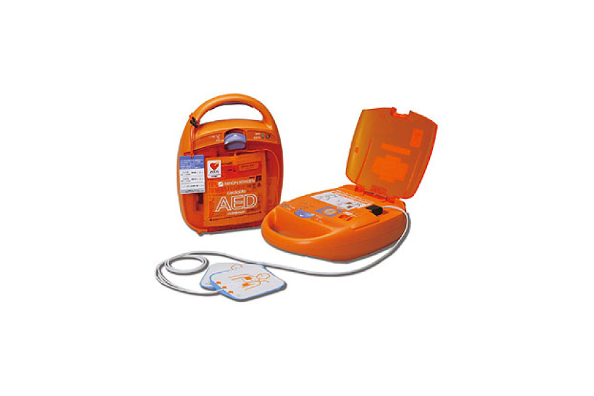 AED(自動体外式除細動器)